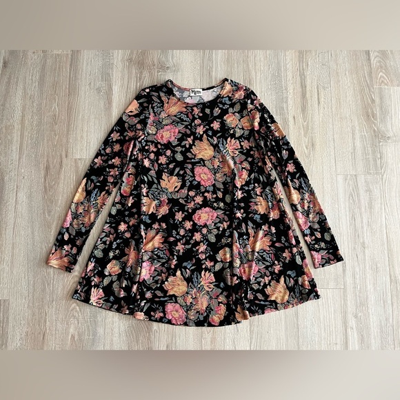 Show Me Your Mumu Women’s Tyler Tunic Dress Black Floral Long Sleeves - Medium - Picture 2 of 6